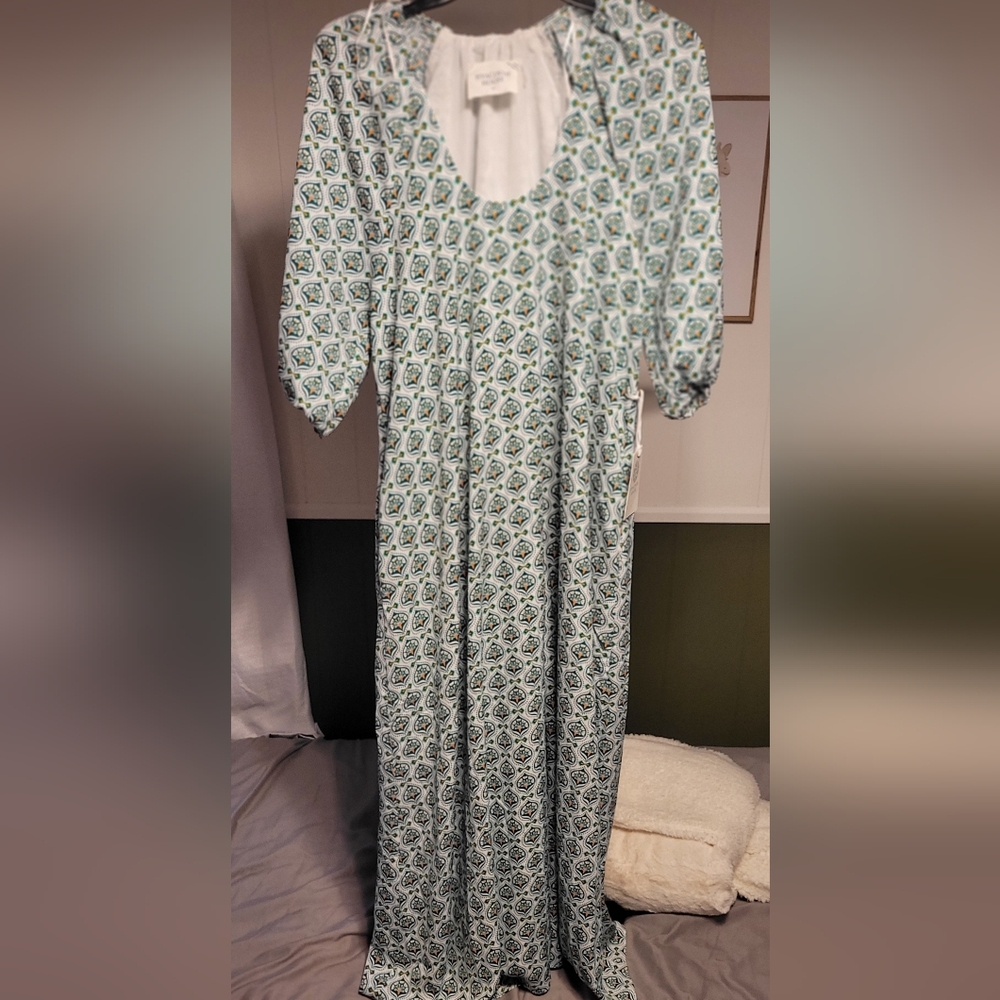 Patterned Green and White Dress